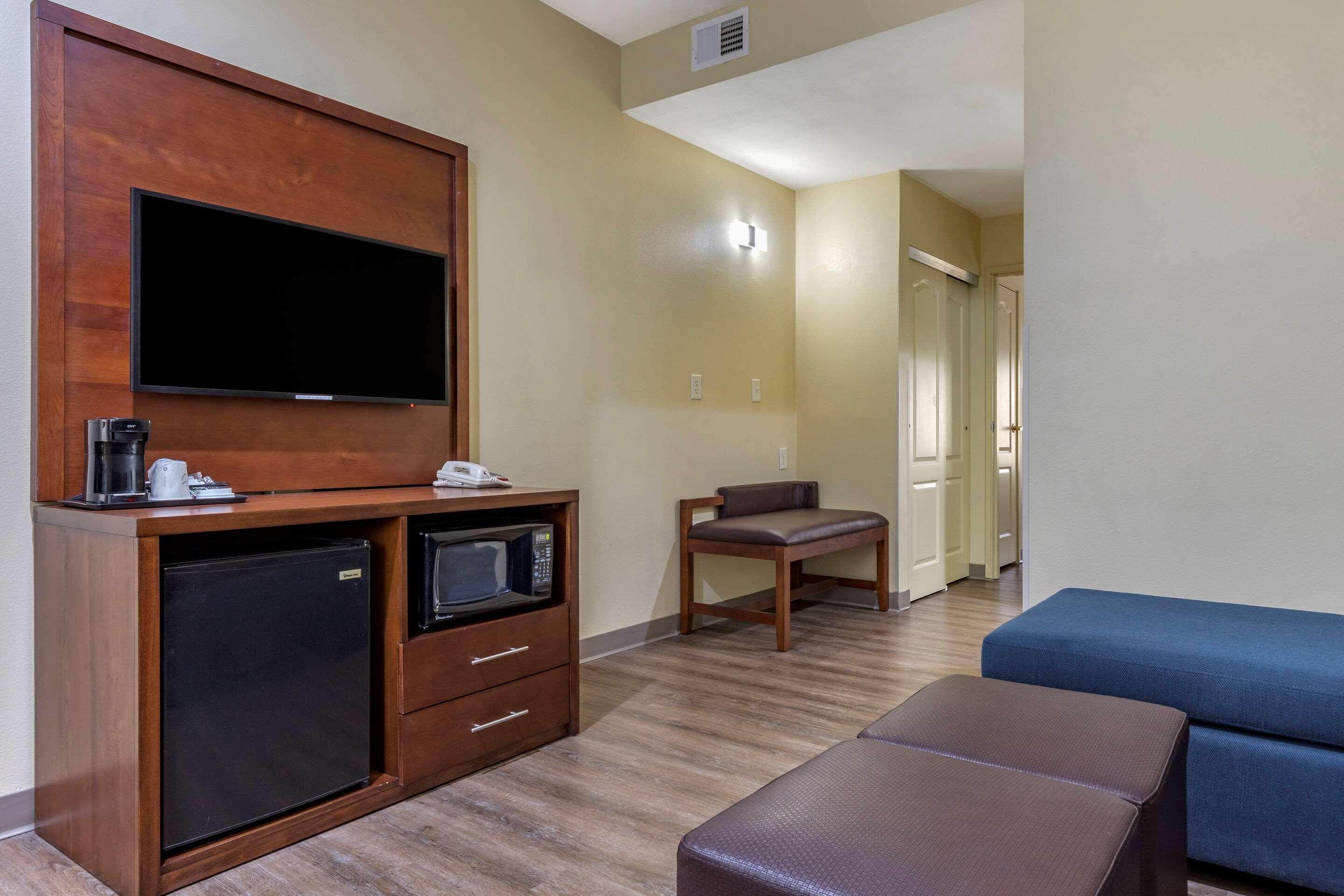 Comfort Inn & Suites High Point - Archdale מראה חיצוני תמונה