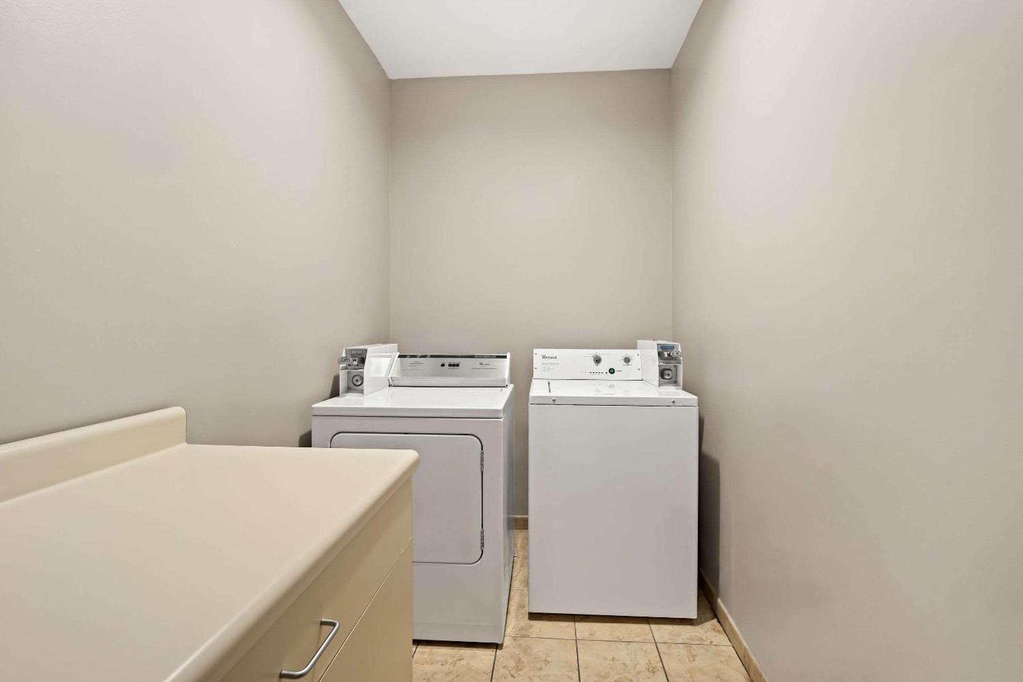 Comfort Inn & Suites High Point - Archdale מראה חיצוני תמונה