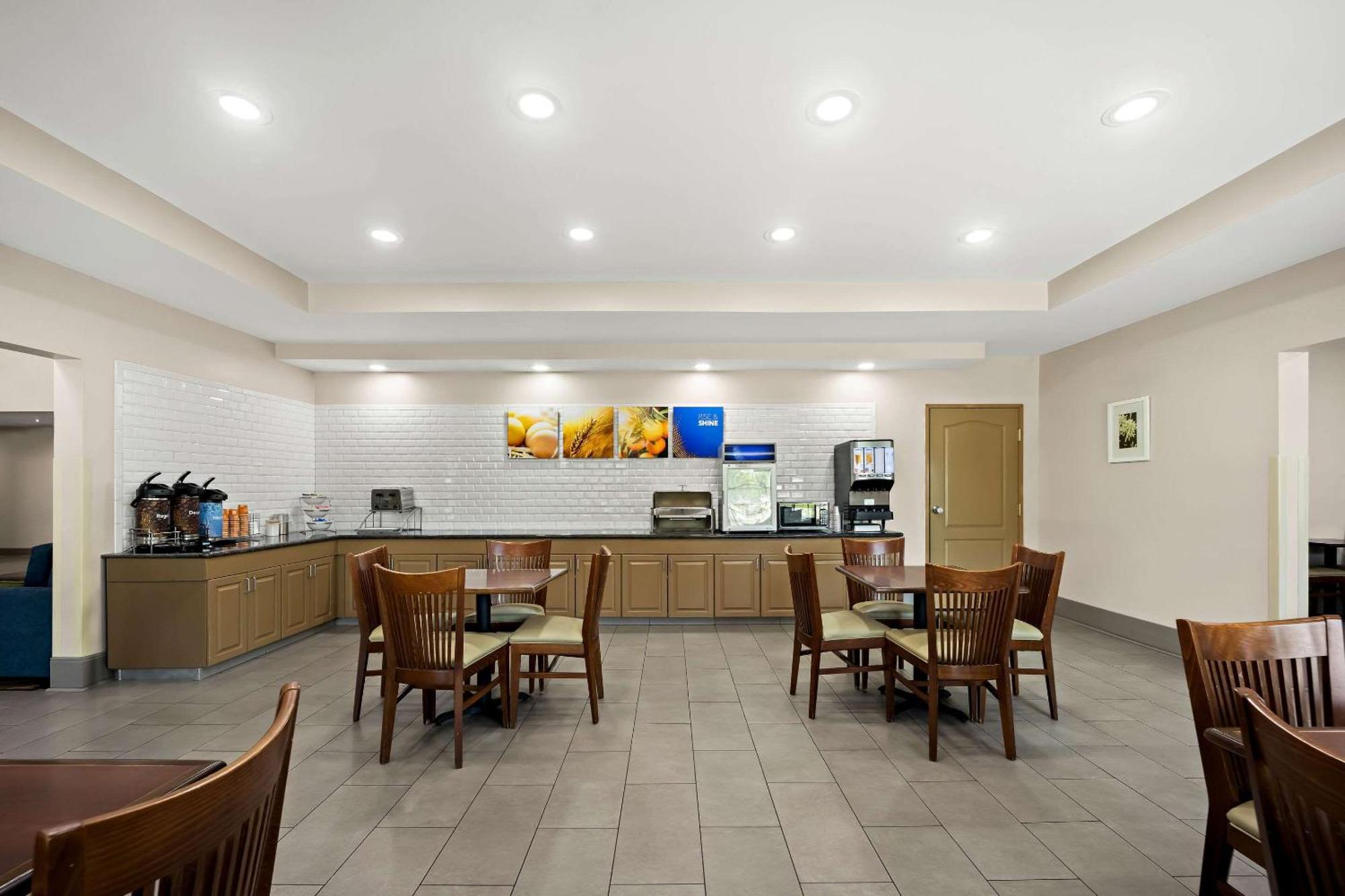Comfort Inn & Suites High Point - Archdale מראה חיצוני תמונה