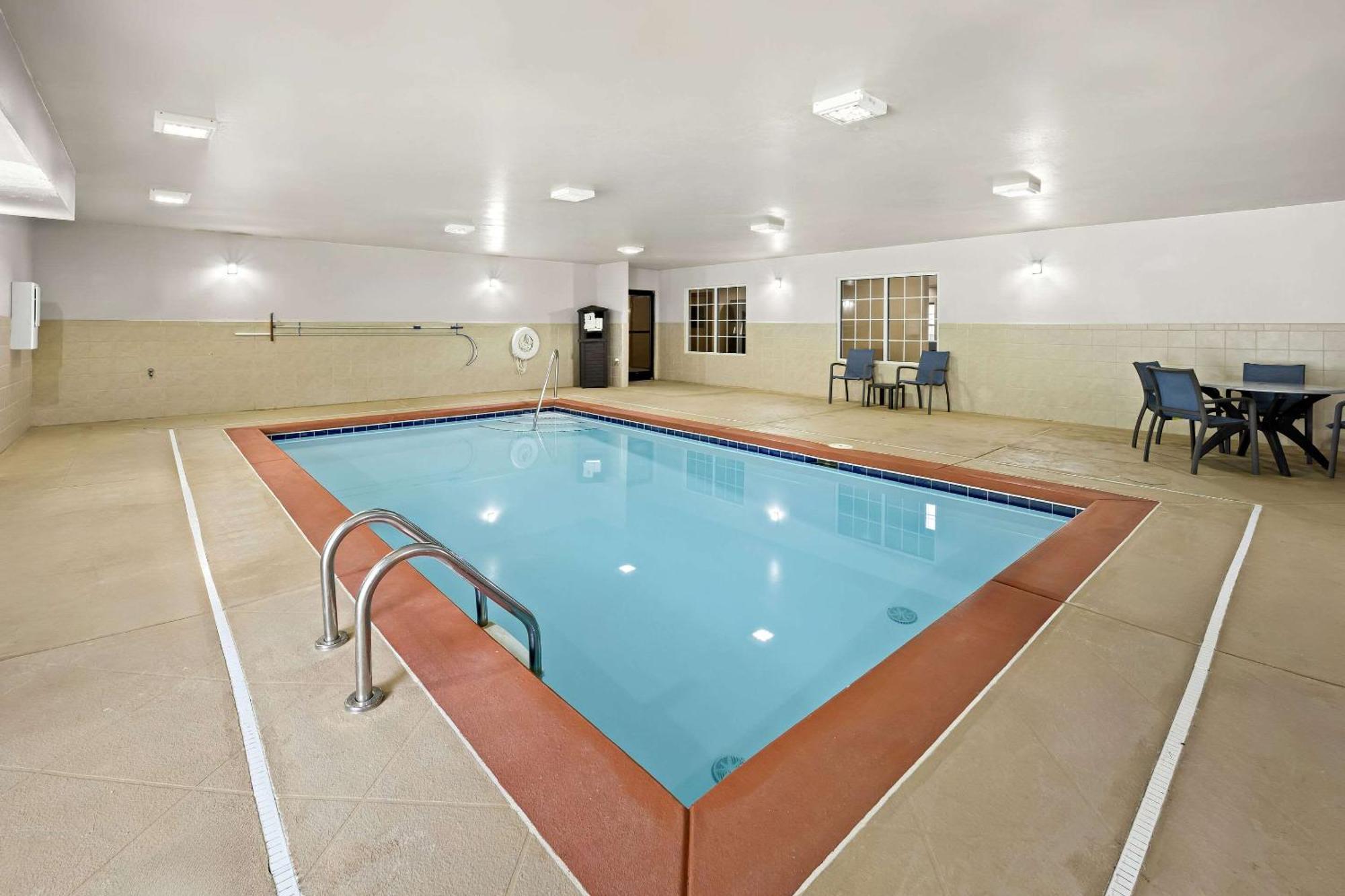 Comfort Inn & Suites High Point - Archdale מראה חיצוני תמונה