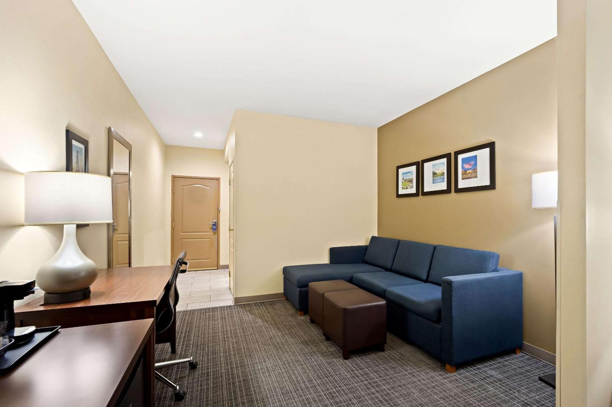 Comfort Inn & Suites High Point - Archdale מראה חיצוני תמונה